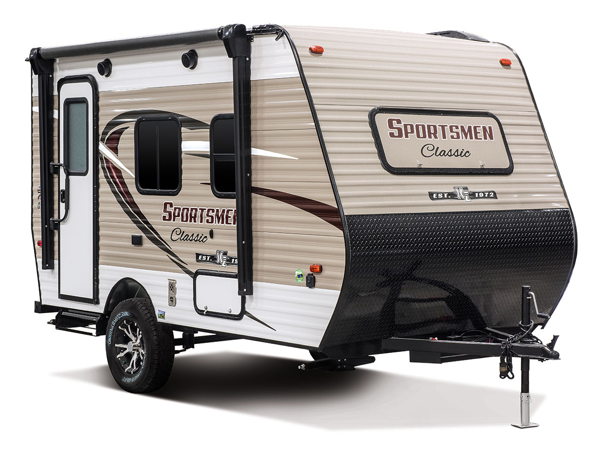 lightest 18 foot travel trailer