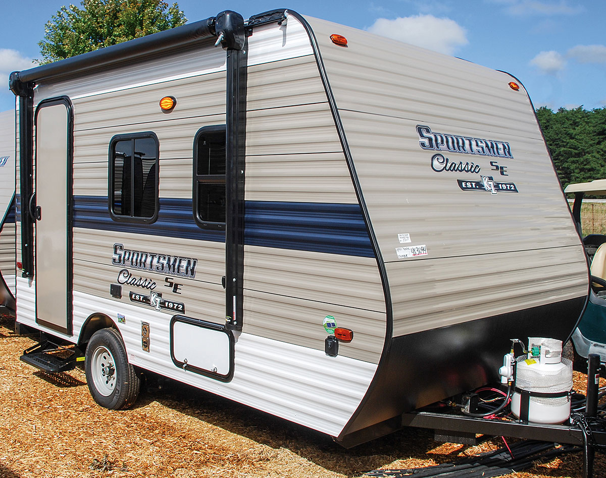 ultra light travel trailers for sale ontario
