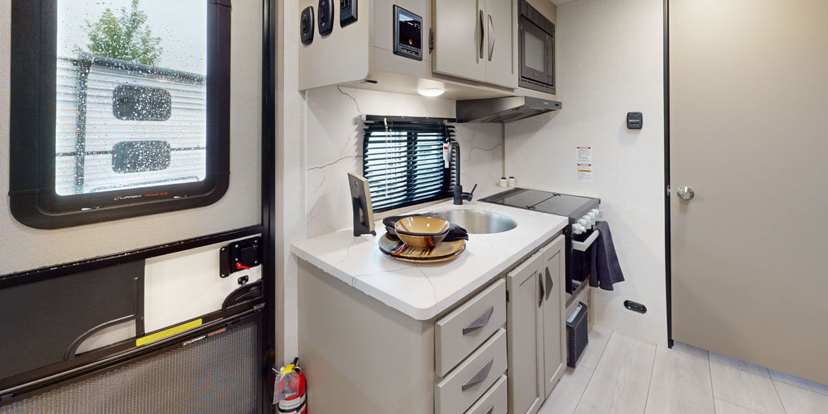 2025 KZ RV Connect Mini CM181RB Travel Trailer Interior 360